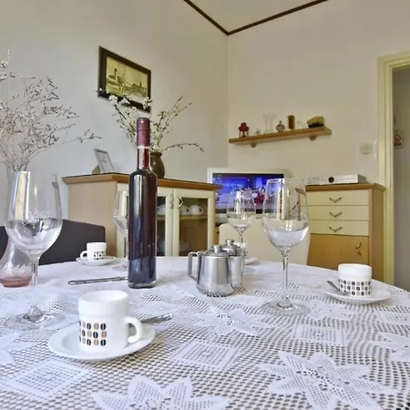 Vlado In Der Naehe Des Meeres Apartmán *